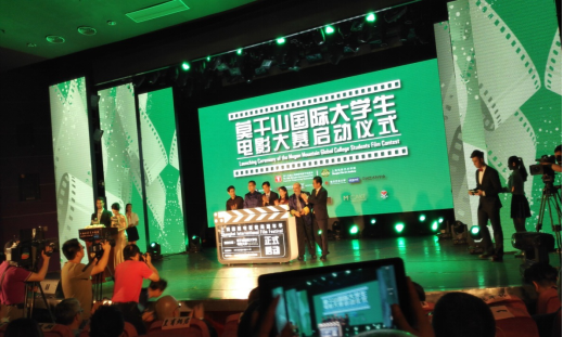 14671029562345232C84.png blob.png