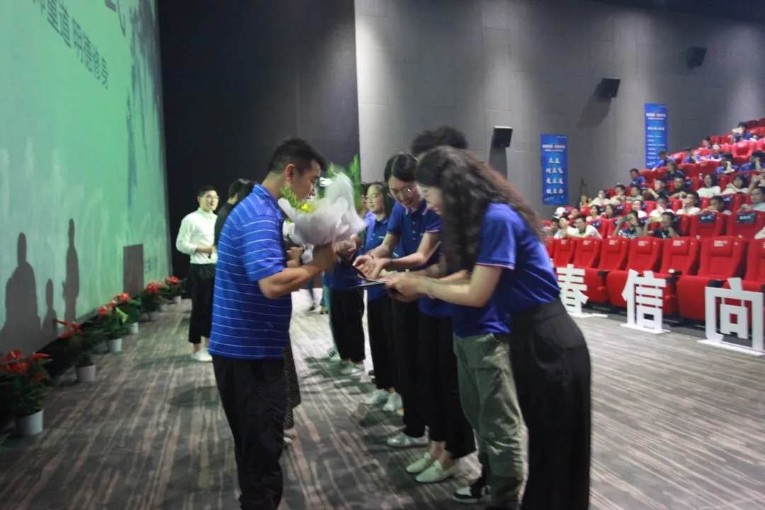 1594780877575172.jpg 1594780877575172.jpg